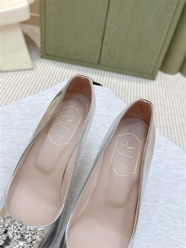 20251127171742517 320